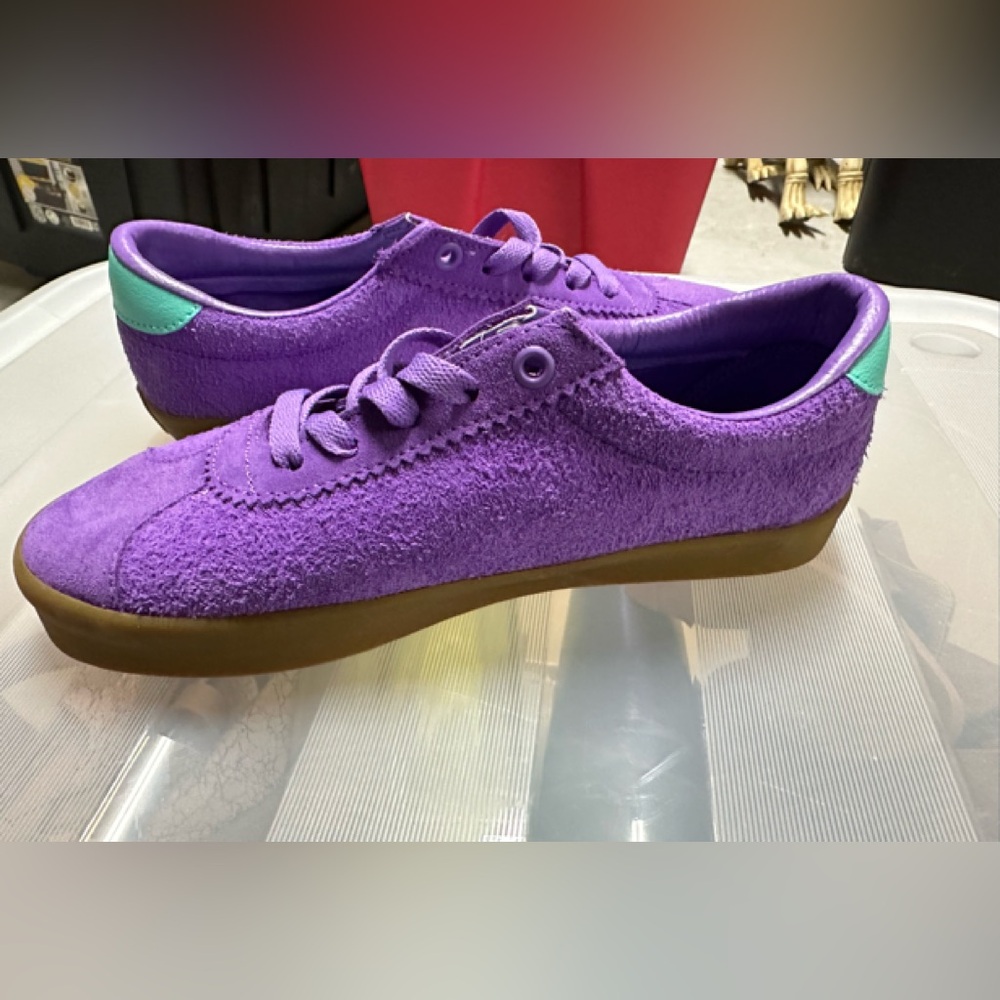 Vans sport low sneakers (women’s size)